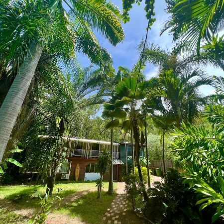Jikinerita Homestay Nelly Bay Buitenkant foto