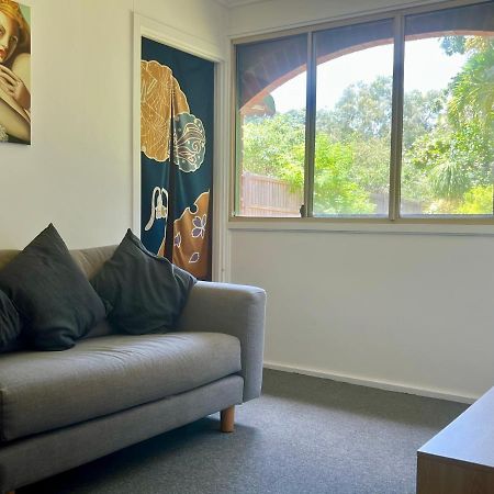 Jikinerita Homestay Nelly Bay Buitenkant foto